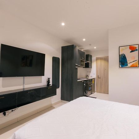 7 Minutes From The Airport - Chic Studio Accra Esterno foto