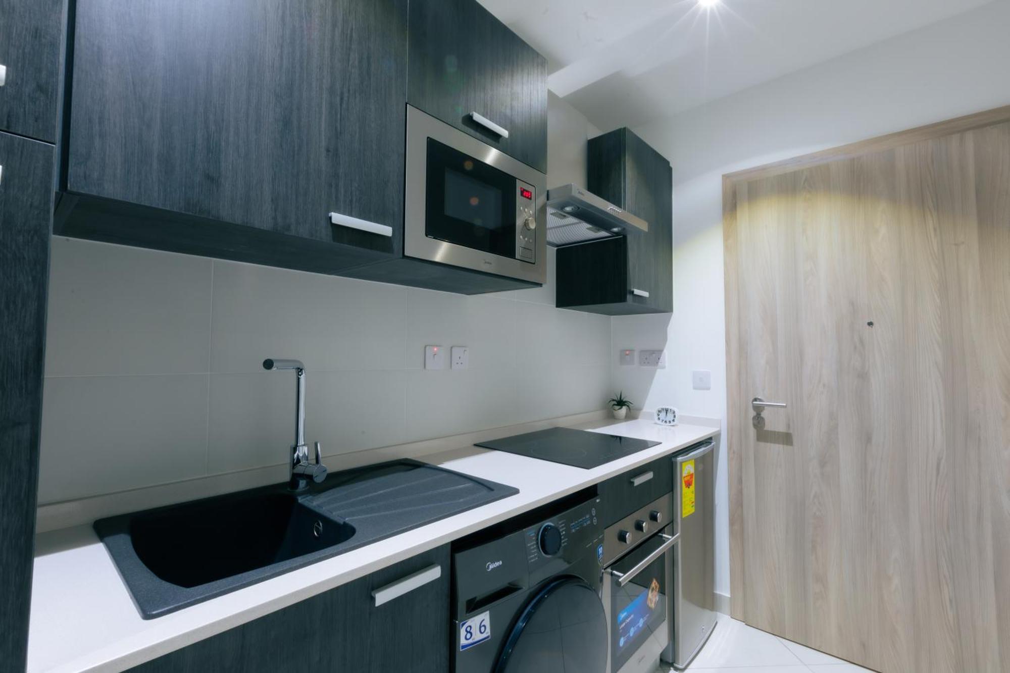 7 Minutes From The Airport - Chic Studio Accra Esterno foto